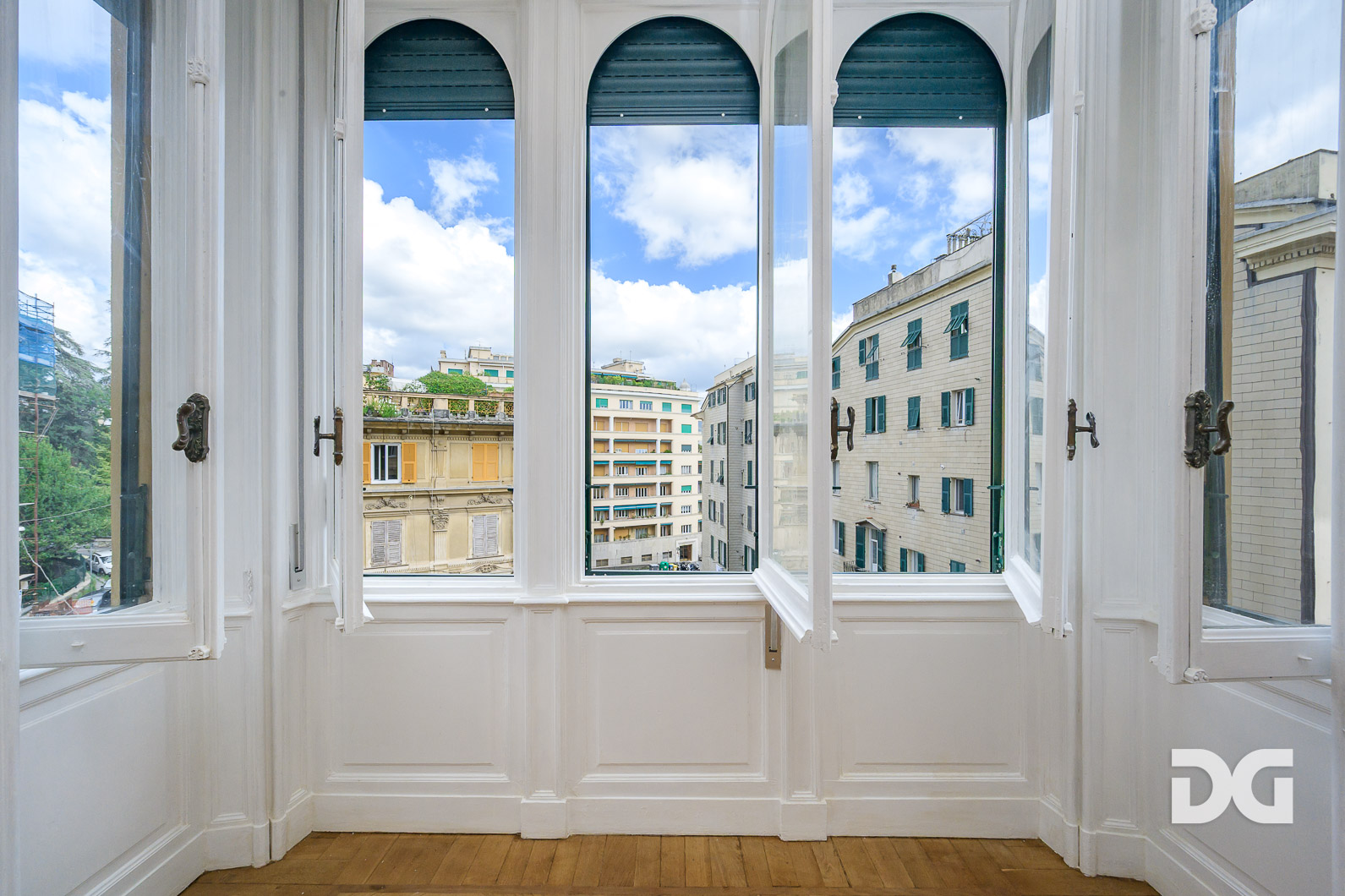 Immobiliare Del Guasta PIAZZA MANIN – RISTRUTTURATI MQ. 145 PENULTIMO PIANO 