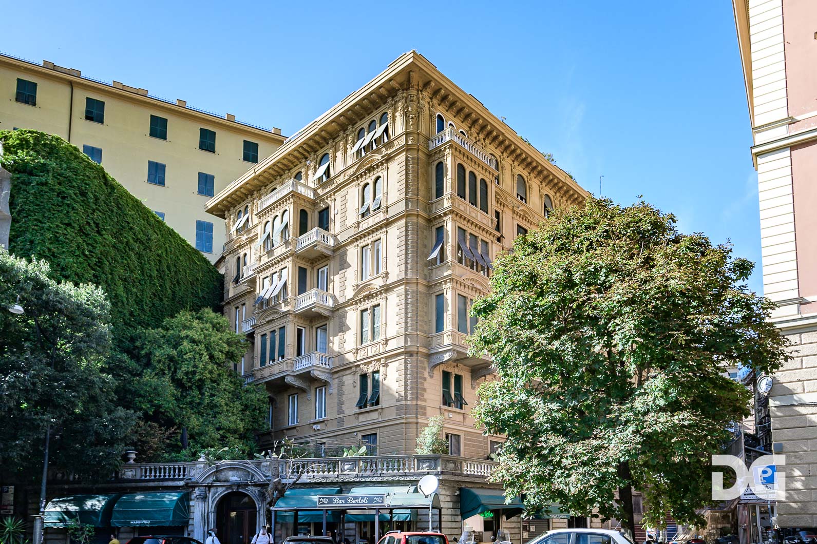 Immobiliare Del Guasta PIAZZA MANIN – RISTRUTTURATI MQ. 145 PENULTIMO PIANO 