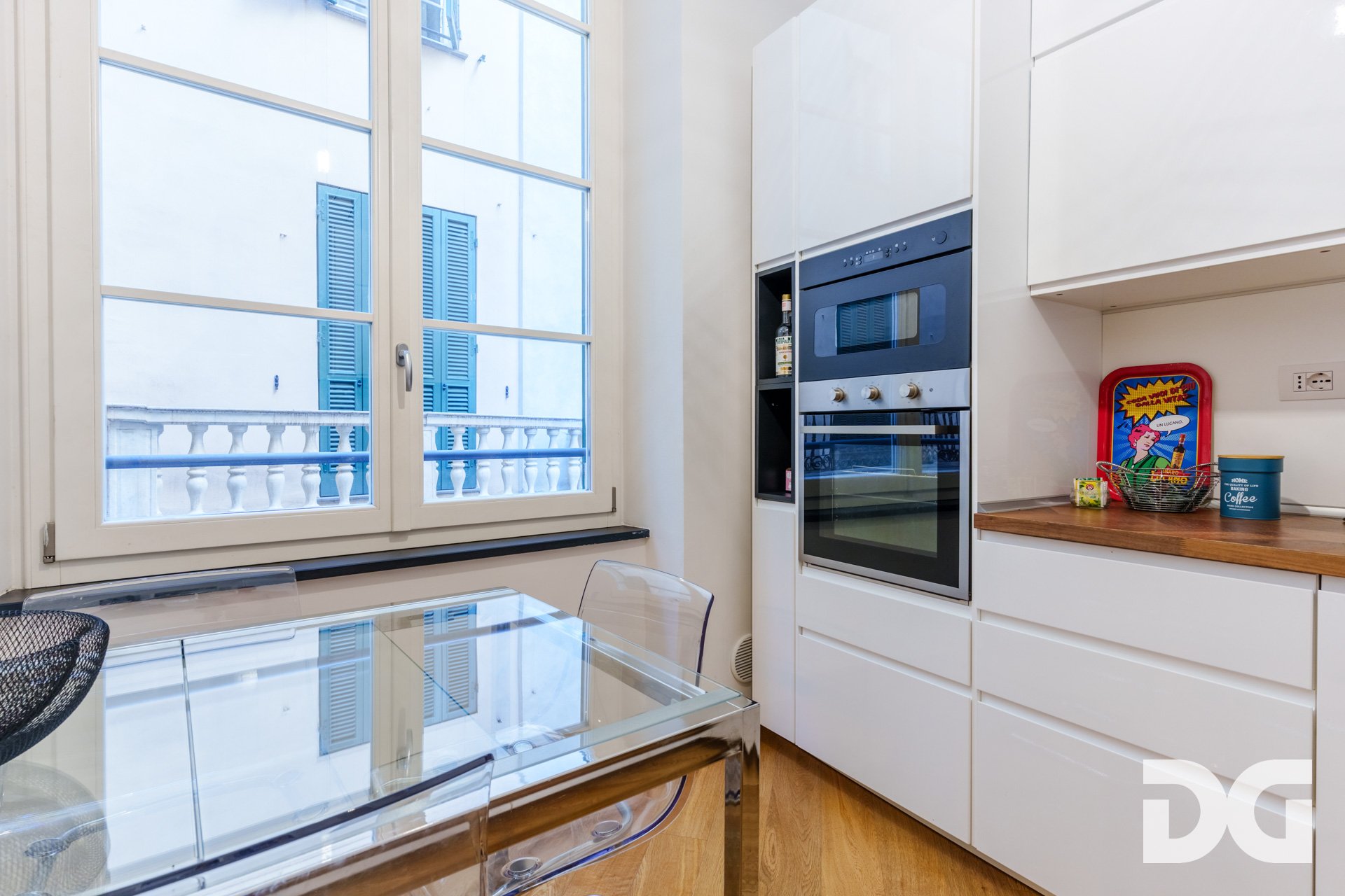 Immobiliare Del Guasta CENTRO STORICO – AD. PIAZZA BANCHI RISTRUTTURATI MQ. 51 