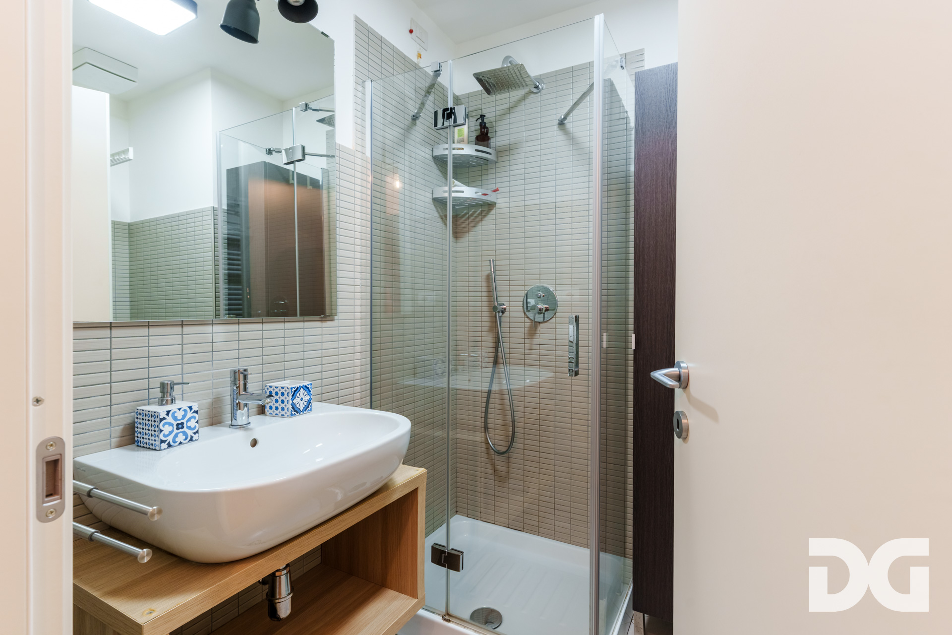 Immobiliare Del Guasta CENTRO STORICO – AD. PIAZZA BANCHI RISTRUTTURATI MQ. 51 