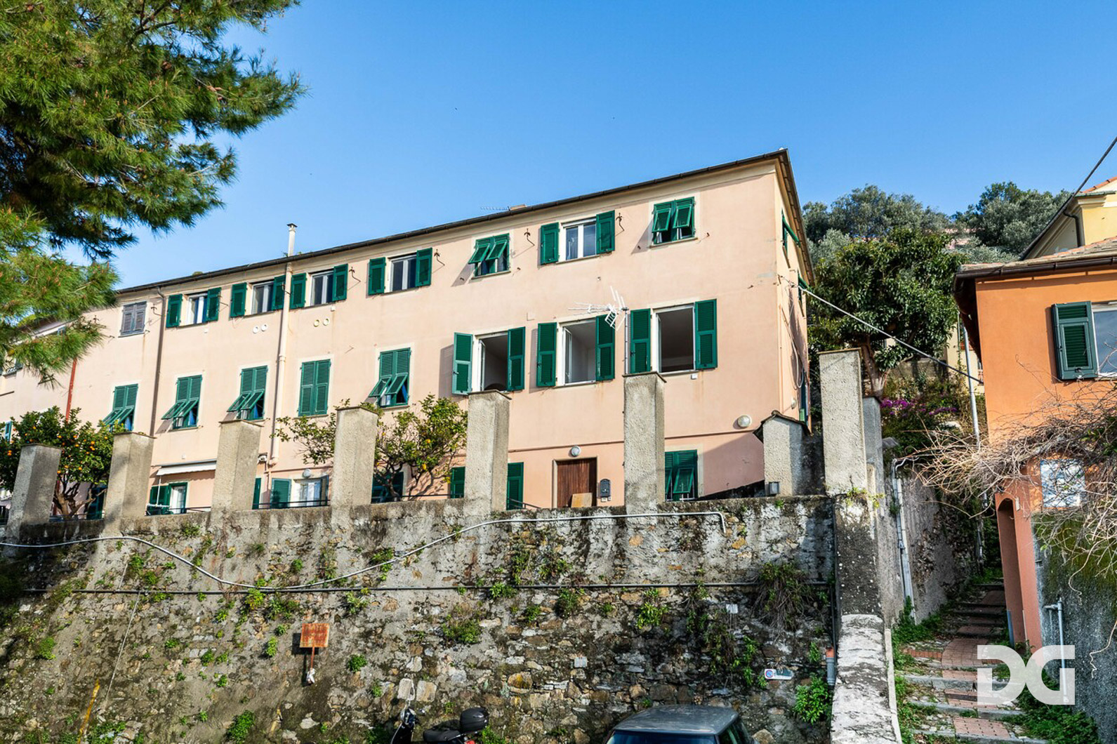 Immobiliare Del Guasta SANT’ILARIO – PANORAMICI MQ. 78 IN CONTESTO PRIVATO 