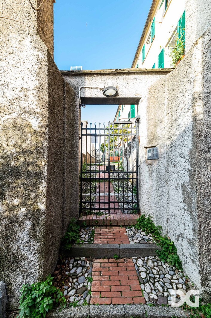 Immobiliare Del Guasta SANT’ILARIO – PANORAMICI MQ. 78 IN CONTESTO PRIVATO 