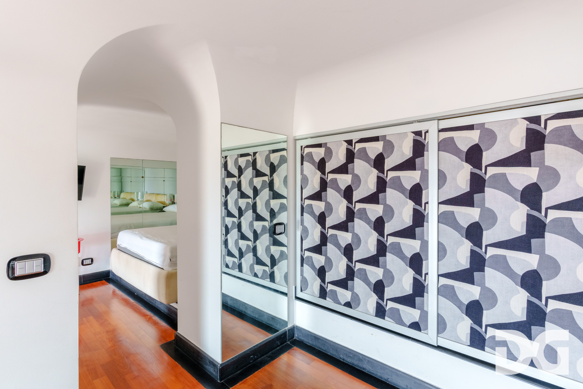 Immobiliare Del Guasta NERVI – VIA CAPOUNGO RESIDENCE EDEN PERFETTI MQ.63 CON PARCO E PISCINA 