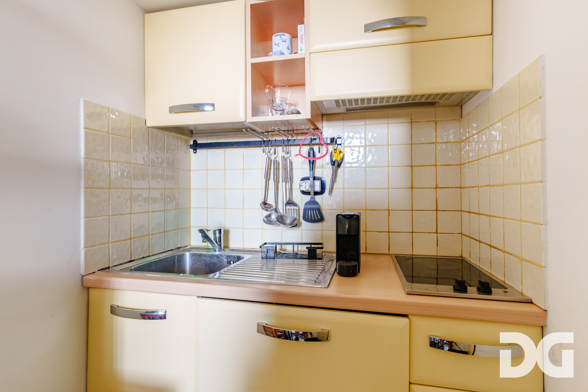 Immobiliare Del Guasta NERVI – VIA CAPOUNGO RESIDENCE EDEN PERFETTI MQ.63 CON PARCO E PISCINA 