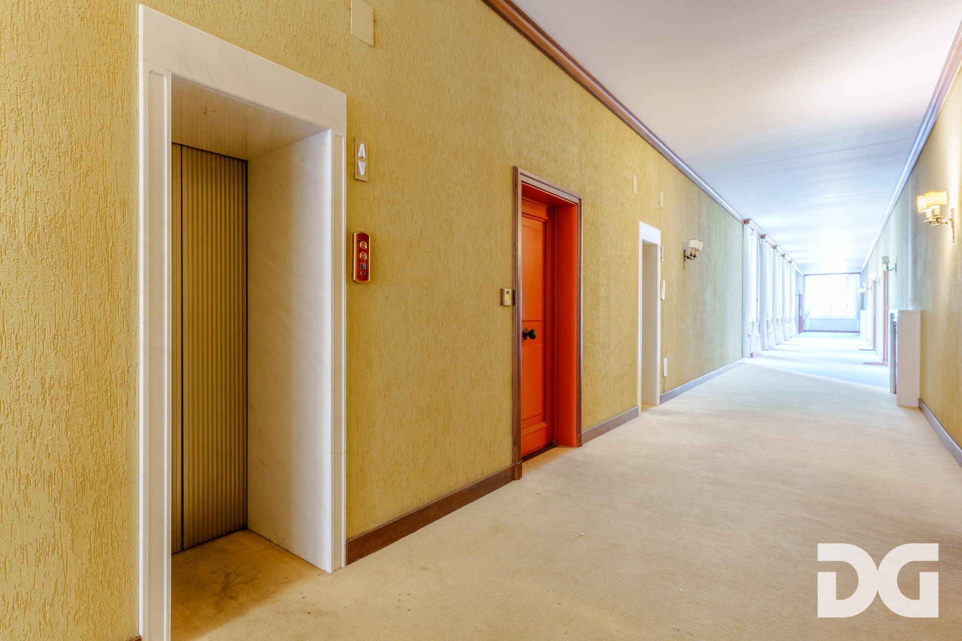 Immobiliare Del Guasta NERVI – VIA CAPOUNGO RESIDENCE EDEN PERFETTI MQ.63 CON PARCO E PISCINA 