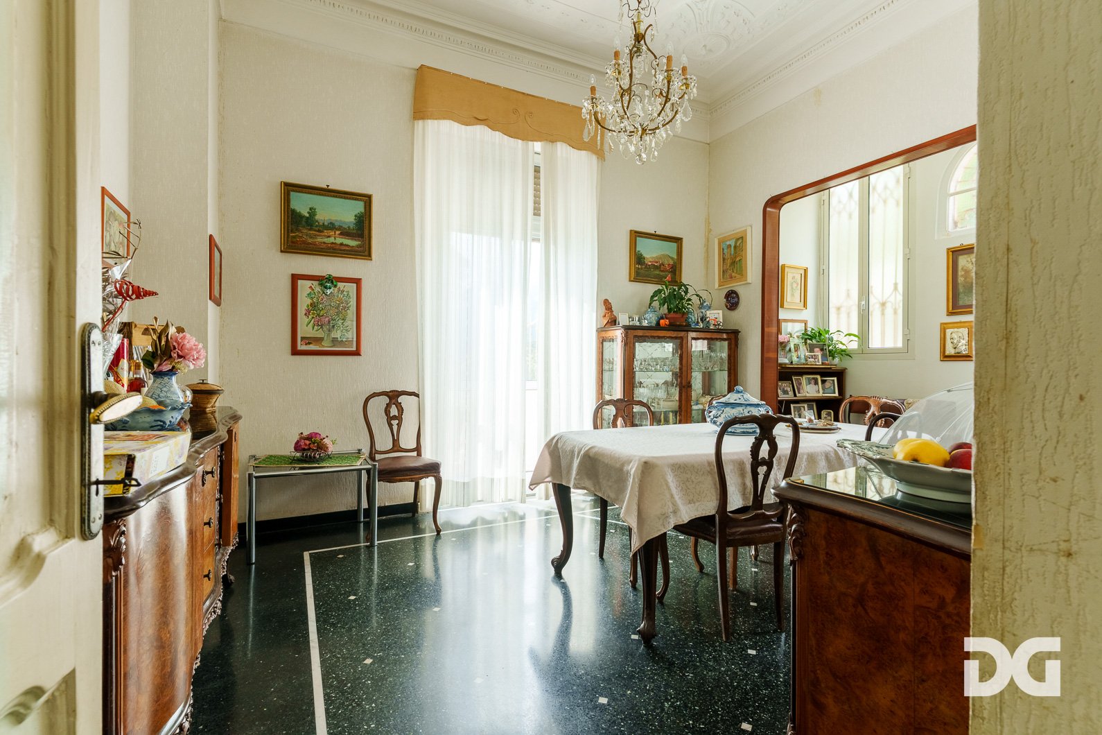 Immobiliare Del Guasta PEGLI – VIALE MODUGNO VILLA PANORAMICA MQ.337 CON GIARDINO E POSTI AUTO