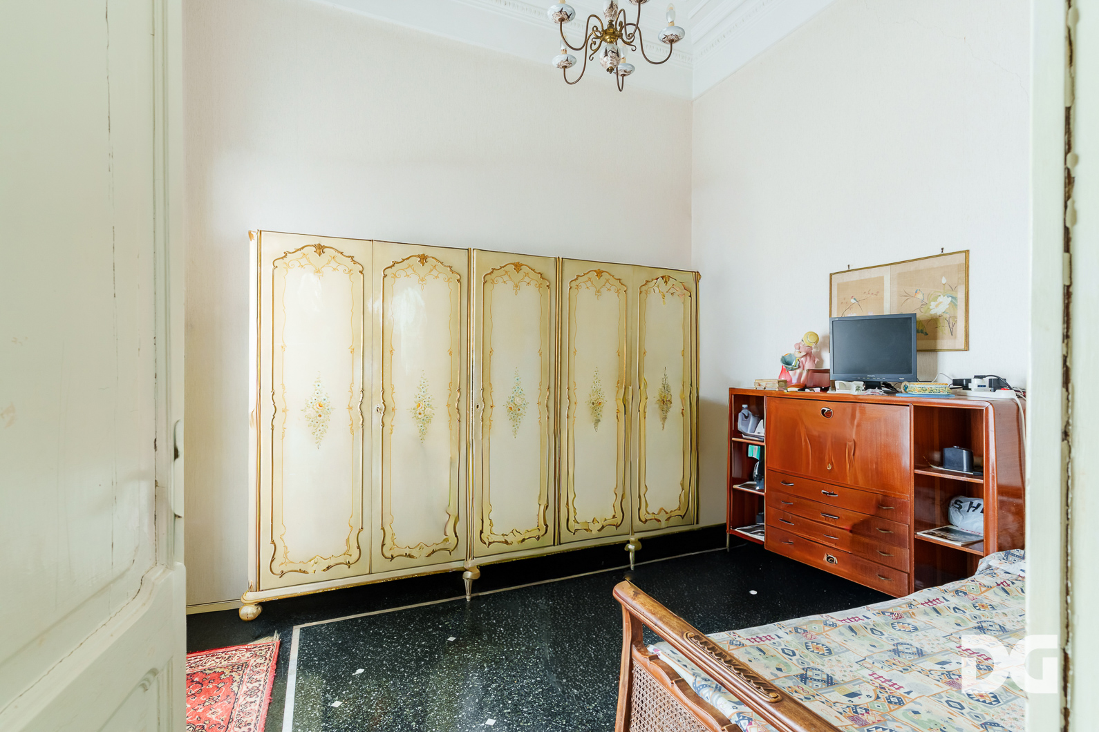 Immobiliare Del Guasta PEGLI – VIALE MODUGNO VILLA PANORAMICA MQ.337 CON GIARDINO E POSTI AUTO