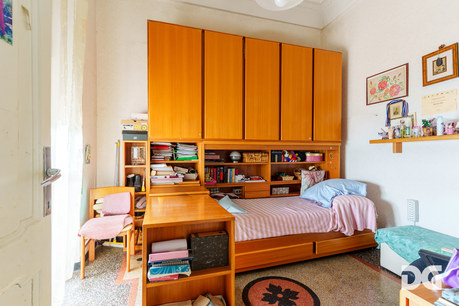 Immobiliare Del Guasta PEGLI – VIALE MODUGNO VILLA PANORAMICA MQ.337 CON GIARDINO E POSTI AUTO