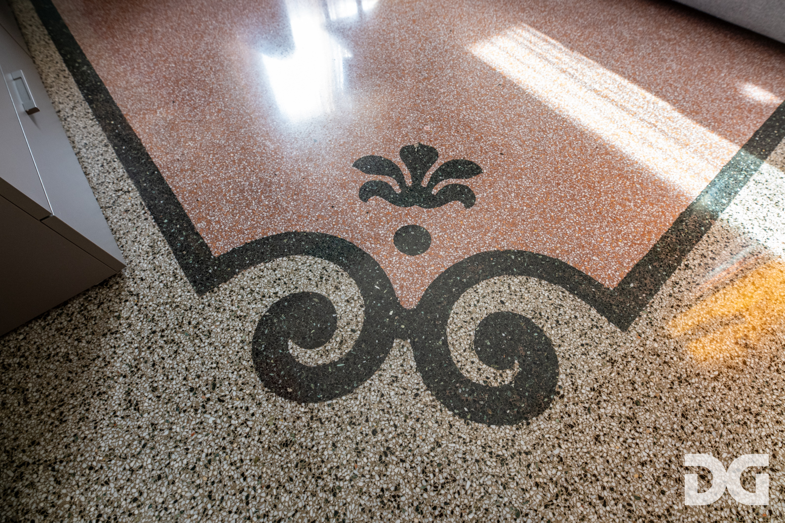 Immobiliare Del Guasta CARIGNANO – C.SO MENTANA PRESTIGIOSI MQ. 240 ULTRARIFINITI 