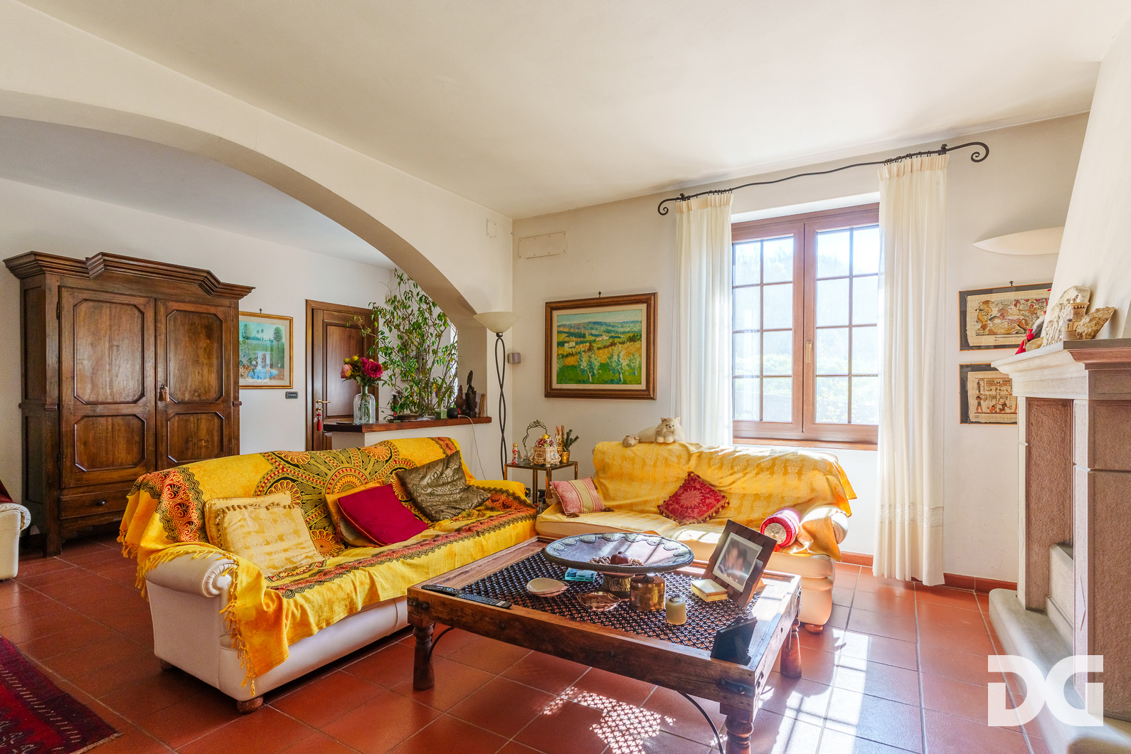 Immobiliare Del Guasta ISOLA DEL CANTONE – VIA DRITTA VILLA INDIPENDENTE MQ.360 CON AMPIO GIARDINO 