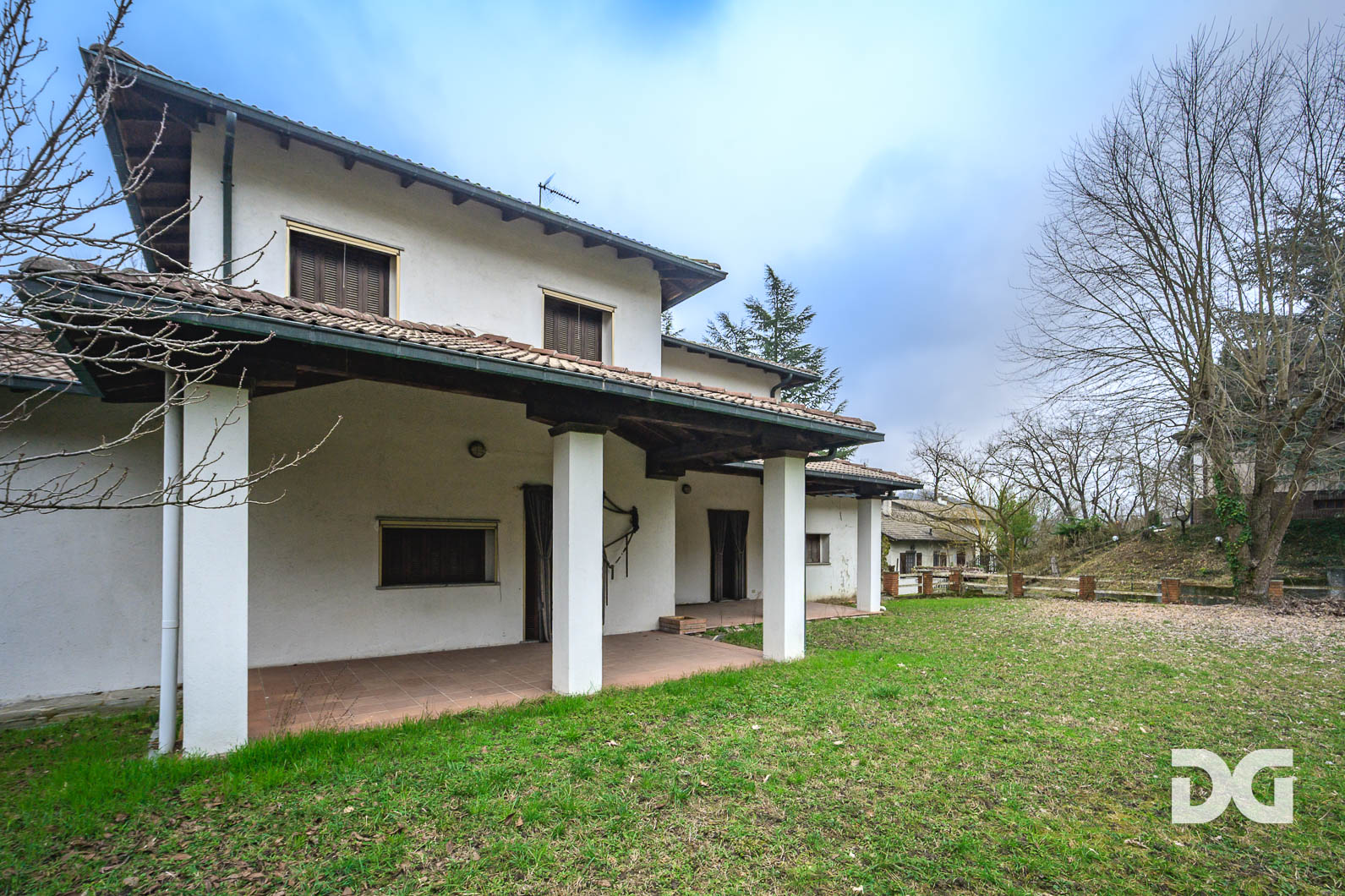 Immobiliare Del Guasta GAVI-MALVICINA – VILLA TRIPIANO MQ. 262 CON GIARDINO E BOX 