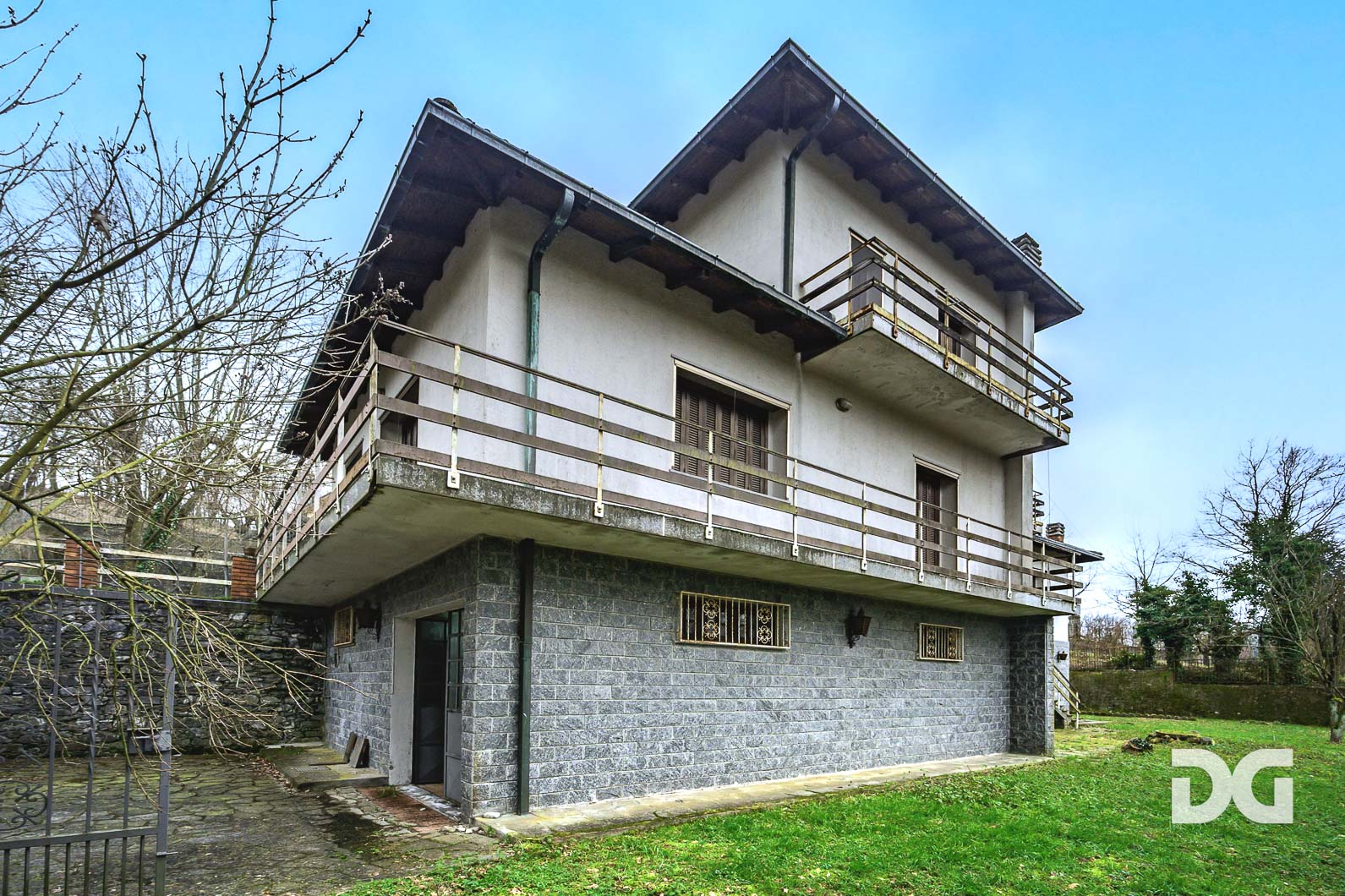 Immobiliare Del Guasta GAVI-MALVICINA – VILLA TRIPIANO MQ. 262 CON GIARDINO E BOX 